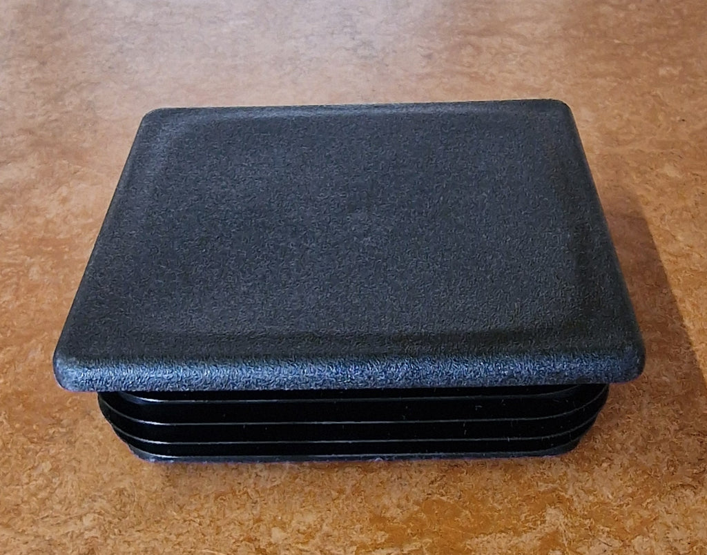 Square insert cap, flat head, 100x100mm, black